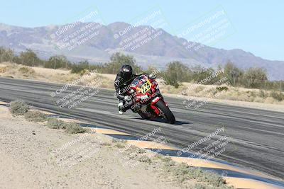 media/Dec-04-2025-Racers Edge (Thu) [[5ebc9f124d]]/3-B Group/3-Session 2 (Turn 7 Inside)/